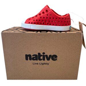 Native Jefferson Torch Red Size C5 Toddler Slip On Shoes Loafers NWB